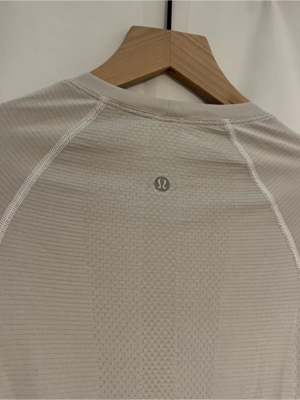 Lululemon Light Grey Swiftly Tech Long Sleeve Top